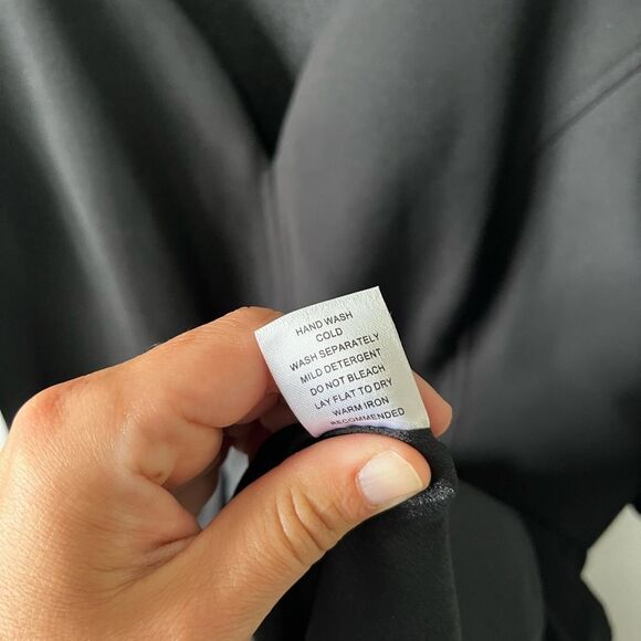 JADE Black Bubble Sleeve Tiered Dress L NWOT - Picture 6 of 7